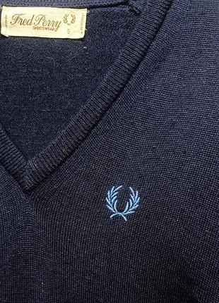 Светер от бренда fred perry 4