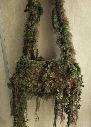 Уникальная лесная вязаная сумка мох/mossbag через плечо в зеленых цветах