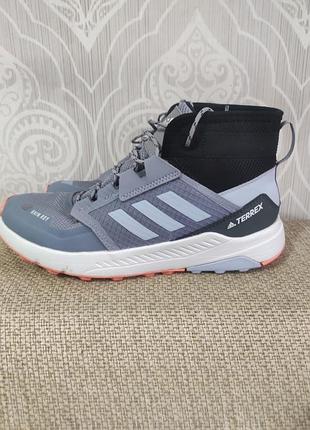 Кроссовки высокие adidas terrex