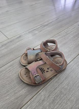 Кожаные сандалии kickers