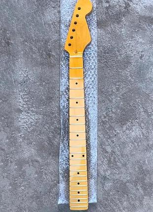 Гриф кленовый лакированный для электрогитары fender stratocaster st