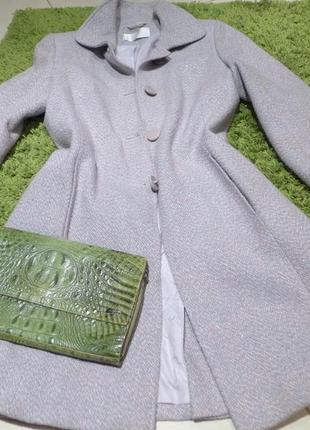 Пальто шикарное драповое сереневого цвета, размер с-м