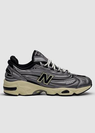 ⭐️ new balance 1000 silver metallic 42