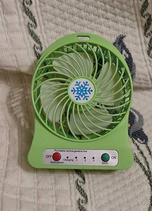 Настольный мини-вентилятор portable mini fan /аккумуляторный зелёный