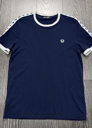 Fred perry мужская футболка с лампасами оригинал темно синяя фред пери размер l