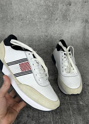 Чоловічі кросівки tommy hilfiger essential flag runner