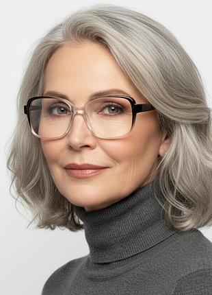 Женские пластиковые очки с большими линзами: классика, проверенная временем. линзи стекло и полимер. код 868 +3.0