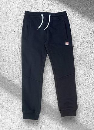 Утепленные спортивные штаны для мальчика piazza italia черный (pit1501 208 black 128 см (7-8 лет))