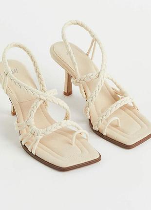 Плетеные босоножки на невысоком кольца от h&amp;m