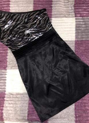 Нарядное платье s