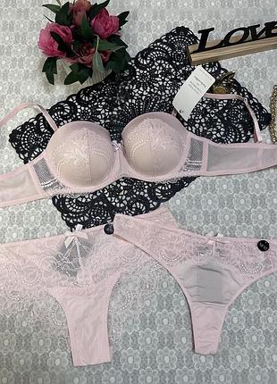 Шикарний комплект hunkemoller