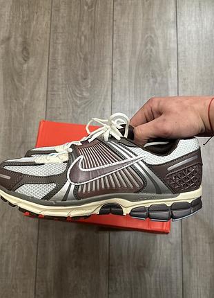 Nike vomero 5 brown кросівки оригінал