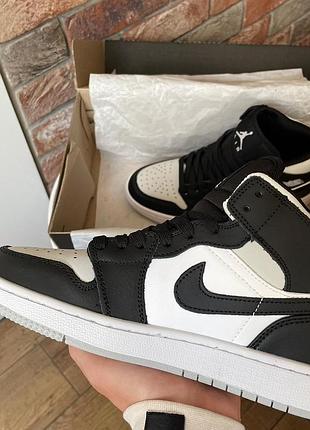 Air jordan retro1 black white grey