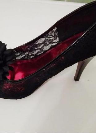 Туфлі святкові жіночі чорні шпилька гіпюр 39 нові 25 см туфлі човники2 фото