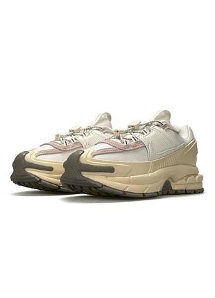 Жіночі  кросівки nike zoom vomero roam beige