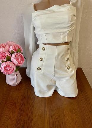 Класні високі шорти zara