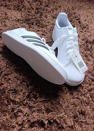 Кроссовки adidas,46 размер,оригинал