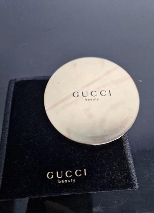 Коллекционное зеркало gucci beauty — золотой стандарт роскоши