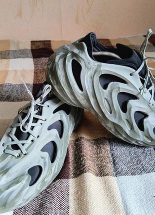 Кроссовки adidas adifom q