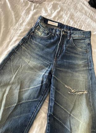 Продаю джинси zara  стан: новий, одягала лише 2 рази розмір s(32). trf mid-waist ripped baggy folded jeans