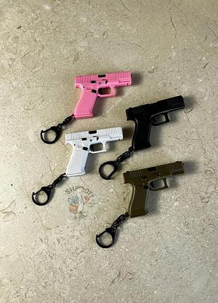 Брелок пистолет glock 17 койот