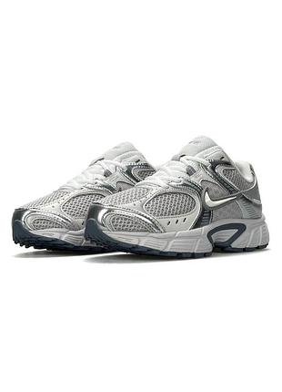 Жіночі кросівки nike v5 rnr light grey metallic