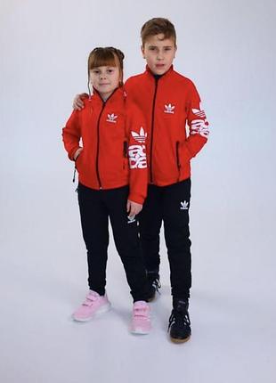 Спортивные костюмы adidas