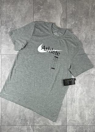 Nike athletic футболка новая