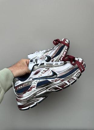Nike initiator 8