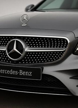 Передняя решетка diamond silver (для avantgarde/amg-line/e43 amg/e53 amg 2016-2020) с местом под камеру для mercedes e-сlass w213