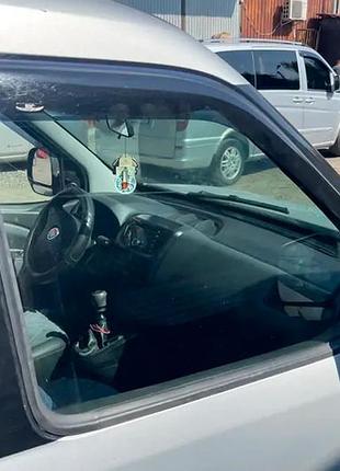 Вітровики (2 шт, hic) для opel combo 2012-2018 рр