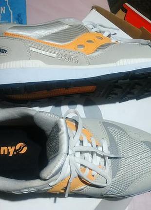 Saucony azuro 4