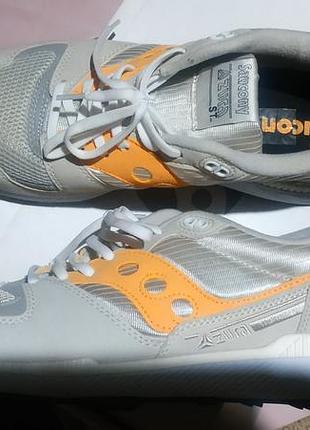 Saucony azuro 5