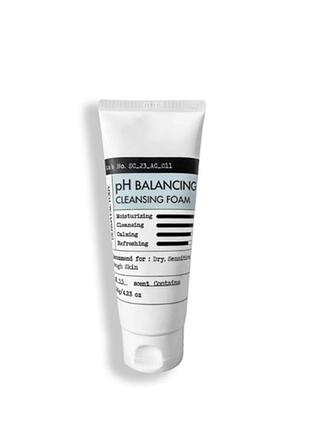 Нейтральна пінка для вмивання обличчя ph balancing cleansing foam