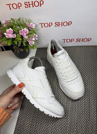 Оригінальні кросівки reebok