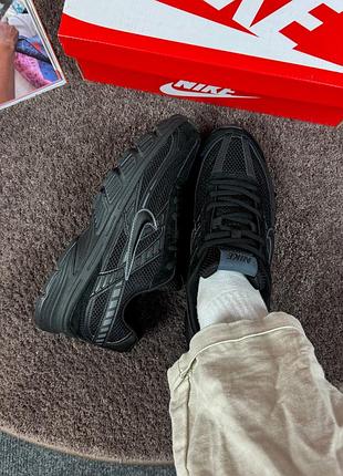 Nike initiator 'total black' 5