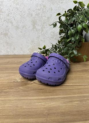 Тапочки crocs 2