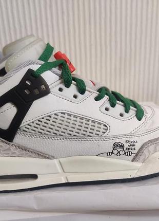 Кроссовки модели nike air jordan