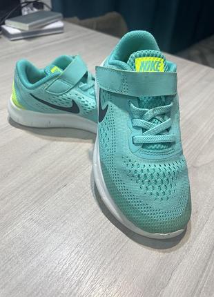 Кросівки nike