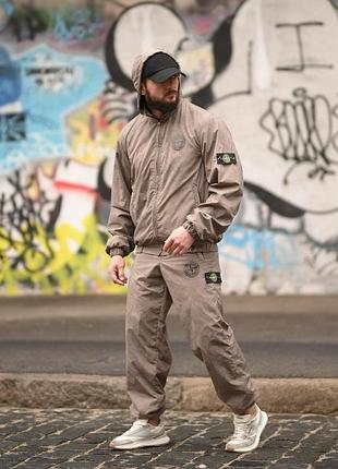 Костюм спортивний чоловічий бежевий плащівка stone island crush bezh! весна-літо!