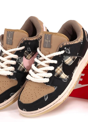 Sb dunk low 
✅ р. 41-45
🔴 арт 12532