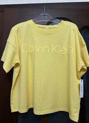 Футболка від calvin klein xl-xxl