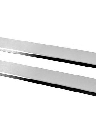 Накладки на дверные пороги v2 carmos для fiat doblo i 2005-2010 2шт хромированные самоклеящиеся накладки ve-33