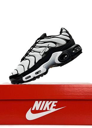 Nike air max plus white black 3
