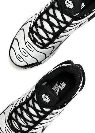 Nike air max plus white black 5