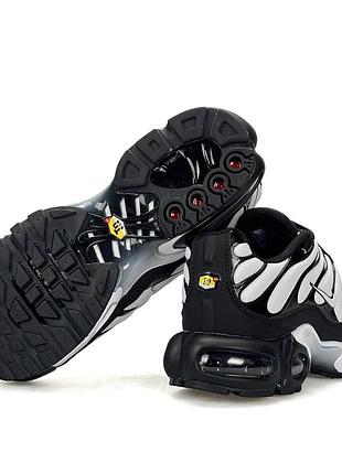 Nike air max plus white black 6