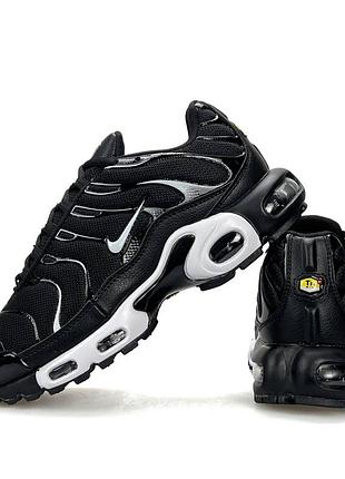 Nike air max plus black white 7