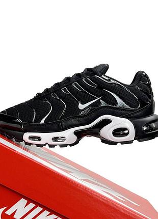 Nike air max plus black white 10