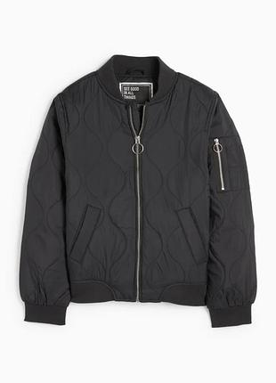 Бомпер c&amp;a, 
pre-owned
bomber на 140, 10роков
