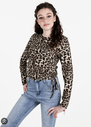 /11 лонгслів 060823 /new look топ 8